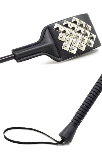 Alternativ bild 1 för Square Spot Ridpiska med nitar - Svart